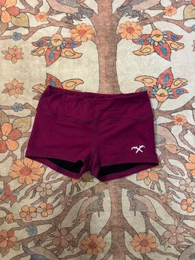 Women’s Athletic Performance Shorts in Burgundy with Logo Accent